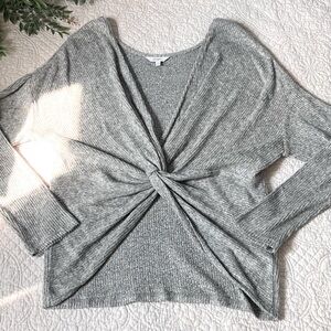 Candie’s: Women’s Grey Knot Front Cropped Sweater Size Large